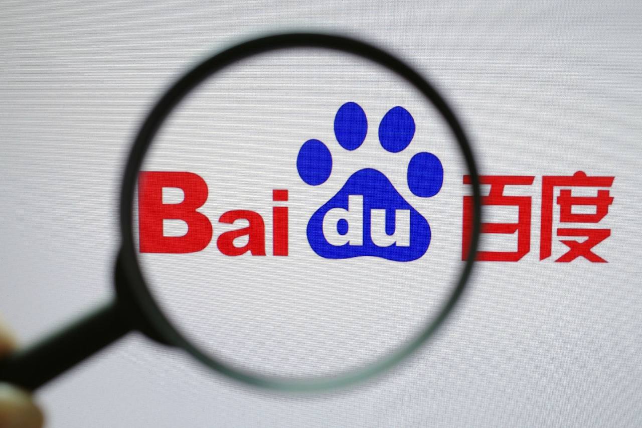 开云电竞小伙花万买迈巴赫跑婚车